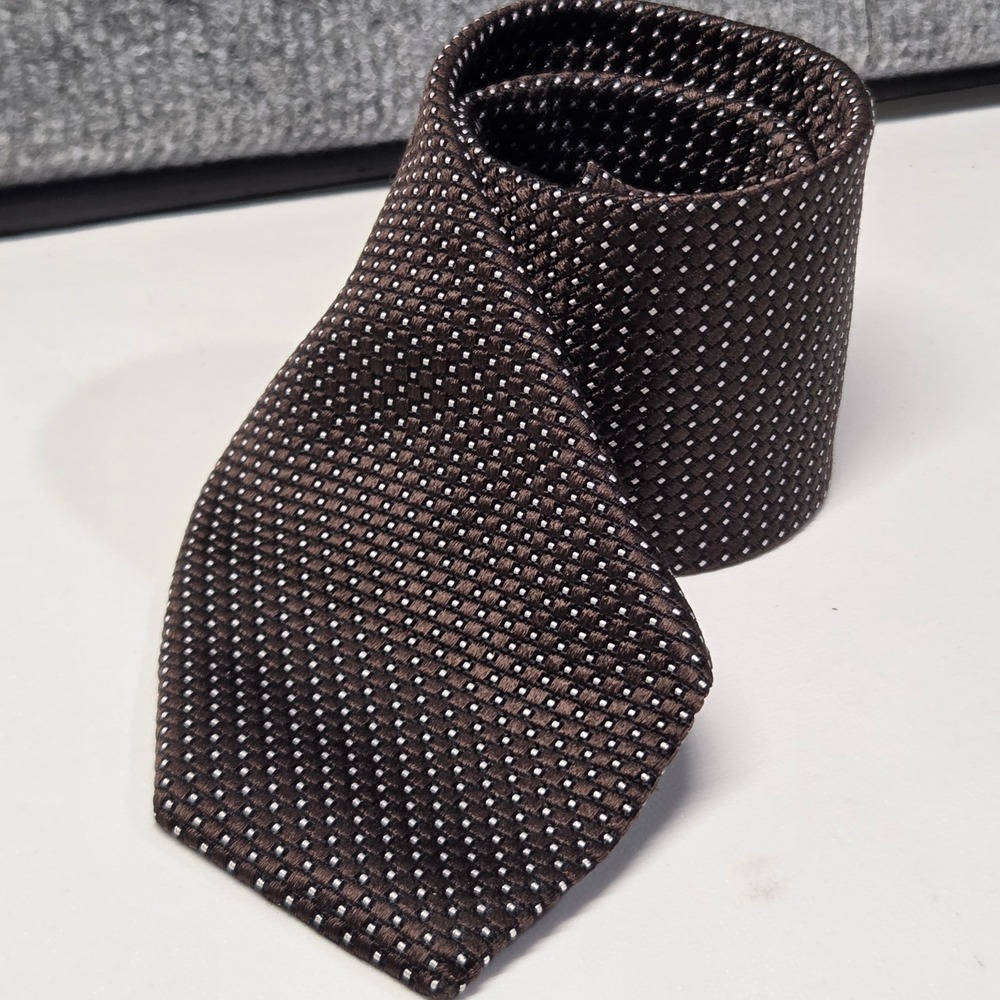 Ermenegildo Zegna Silk Tie Brown Micro Dot Pattern Made in Italy Mens Necktie
